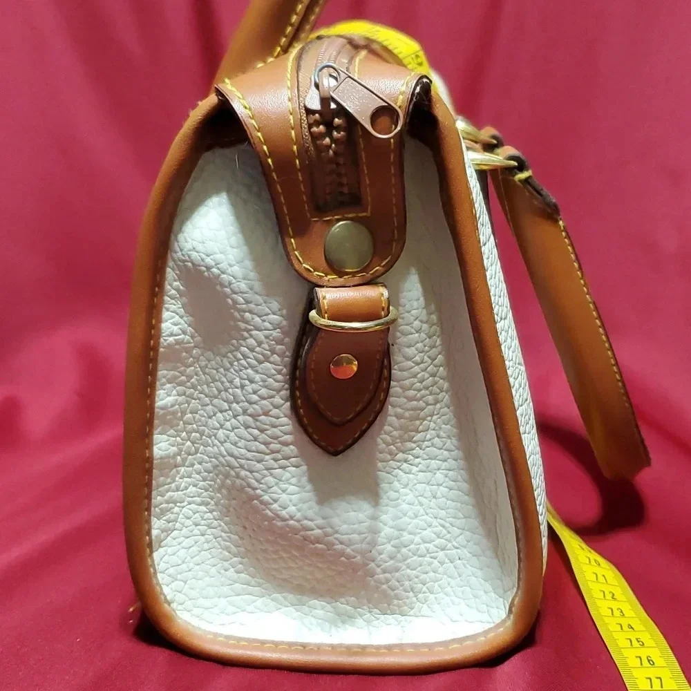 Dooney and bourke vintage white tan leather handbag dr bag style. - Picture 6 of 13